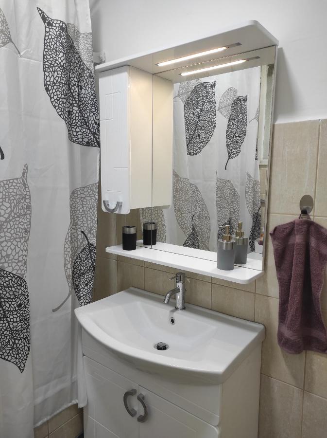 Welcome Apartman Tuzla Bagian luar foto